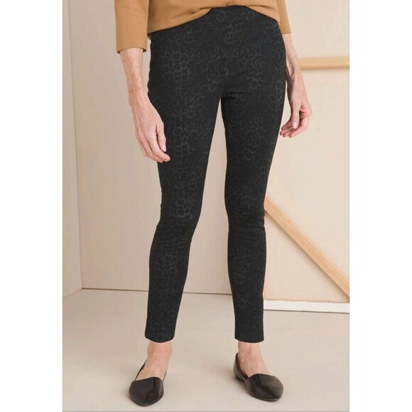 Chico's Animal Print Ponte Legging Size 12 / Large - Picture 3 of 8
